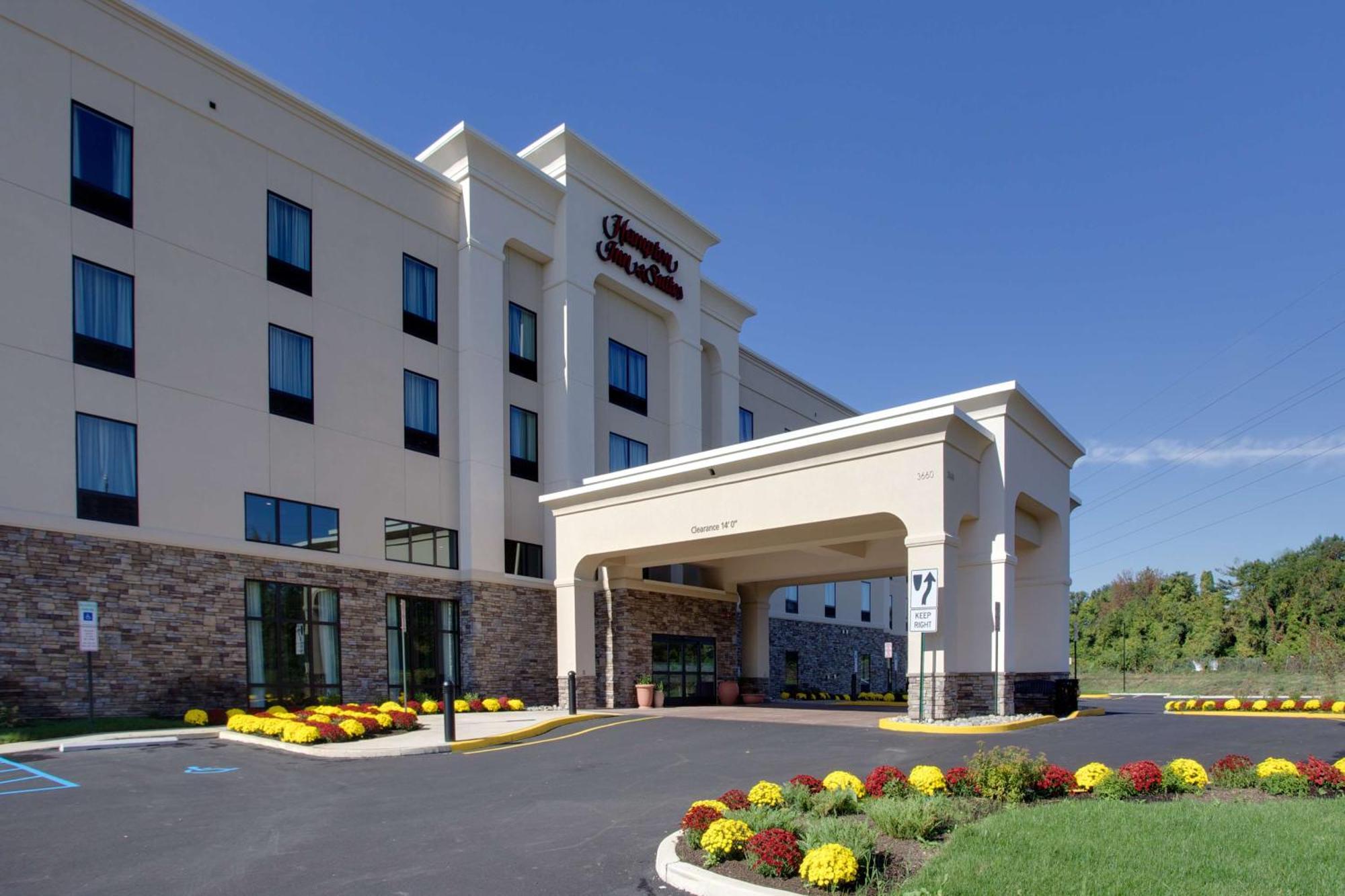 Hampton Inn & Suites Philadelphia/Bensalem Exterior foto