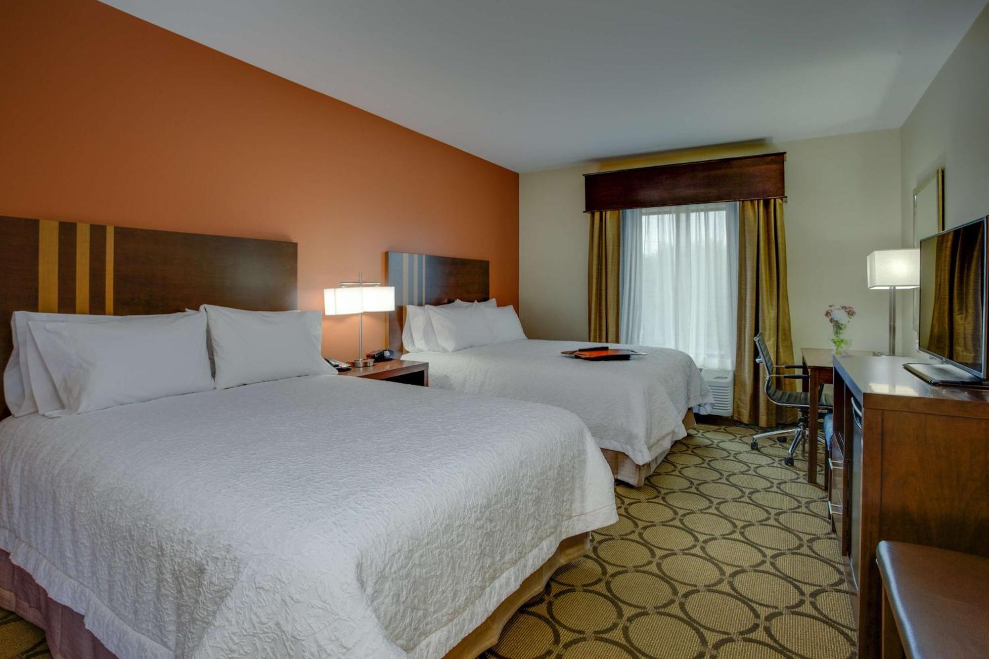Hampton Inn & Suites Philadelphia/Bensalem Exterior foto